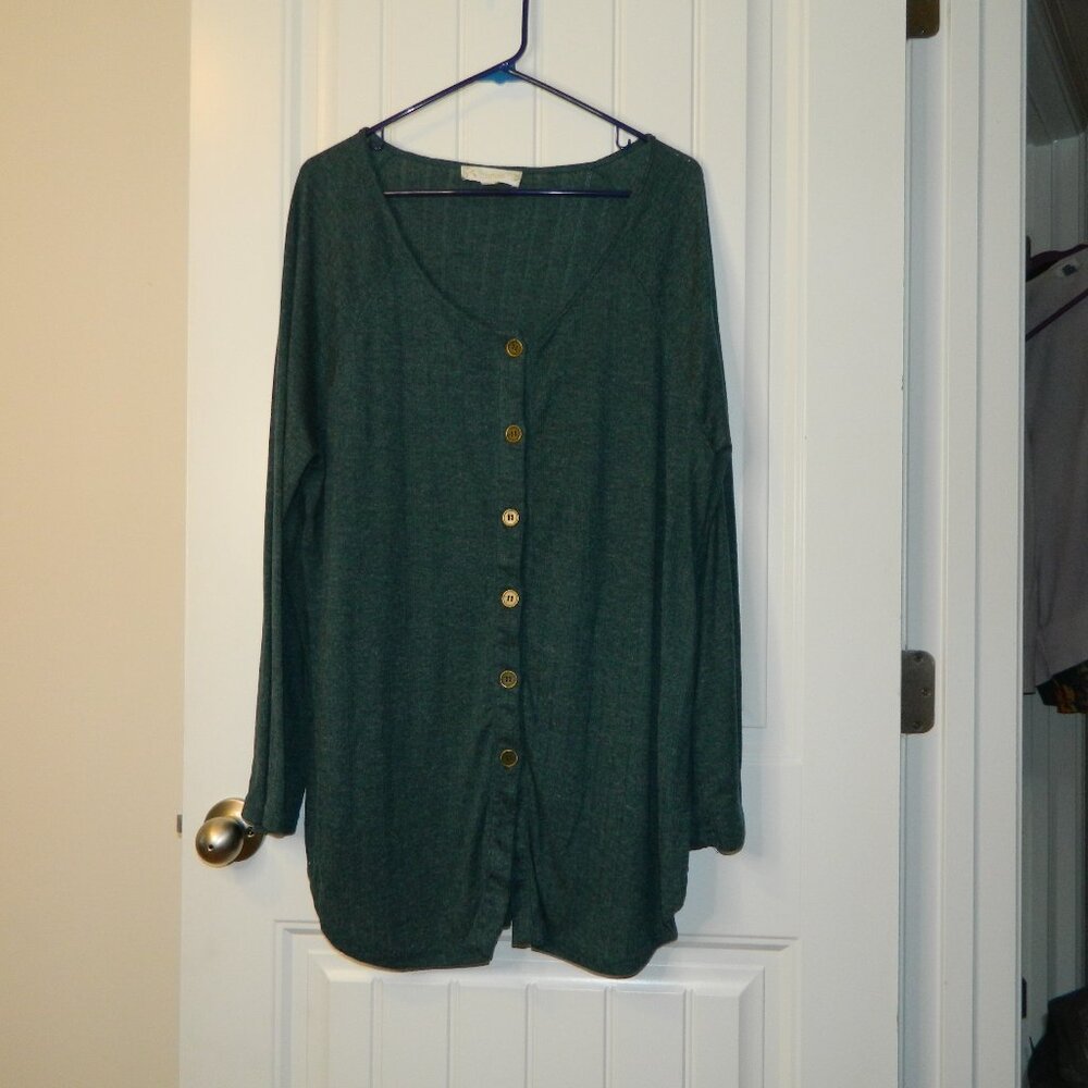 Weekend Button down tunic Forest Green 2X